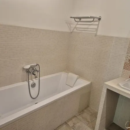 Dans Mas Renove Монпелье