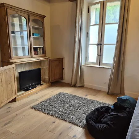 Dans Mas Renove Апартаменты
