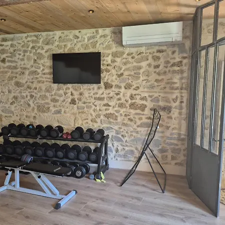 Dans Mas Renove Апартаменты